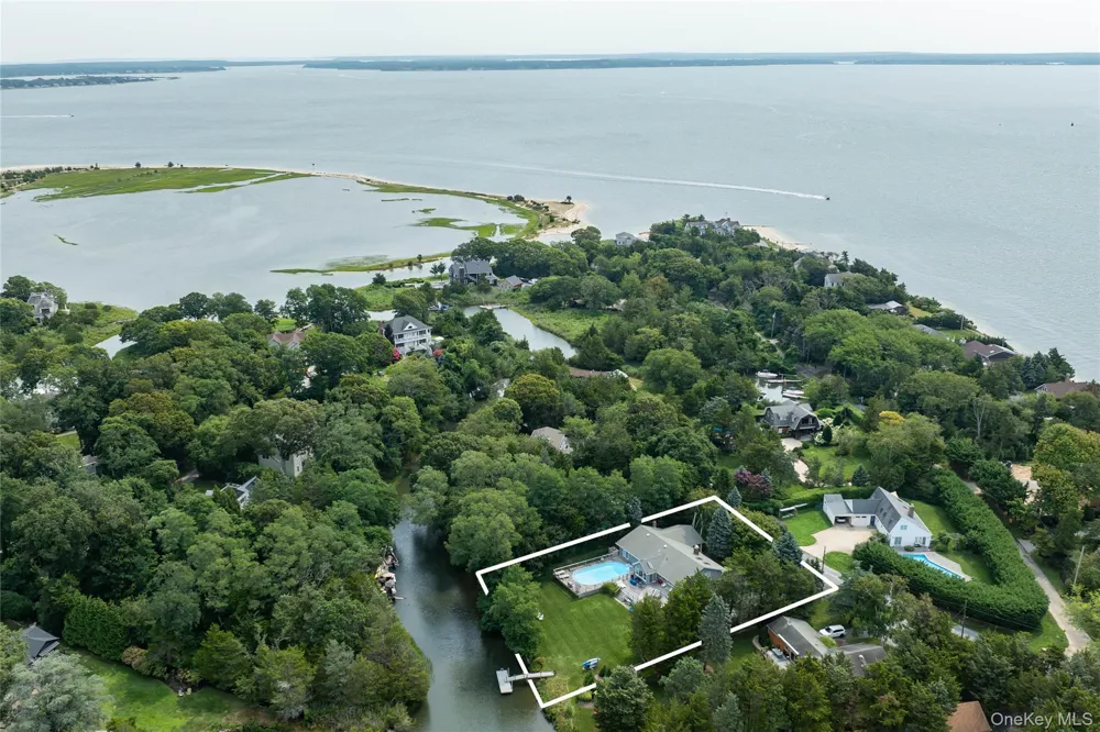 225 Lakeside Drive S Southold, NY 11971