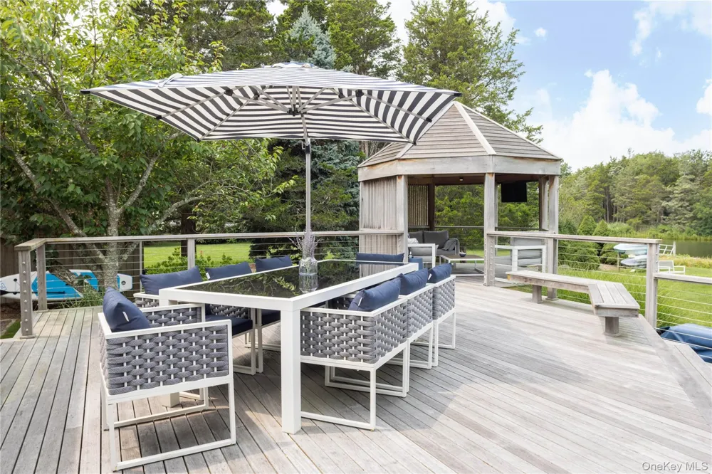 225 Lakeside Drive S Southold, NY 11971