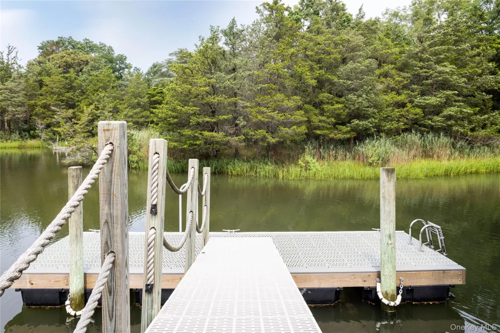 225 Lakeside Drive S Southold, NY 11971
