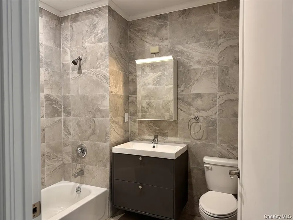 362 W MERRICK ROAD #105 Valley Stream, NY 11580