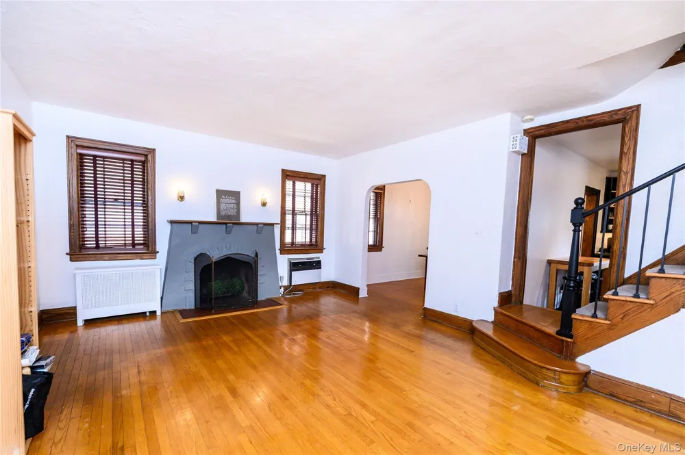 27-19 167 STREET Flushing, NY 11358