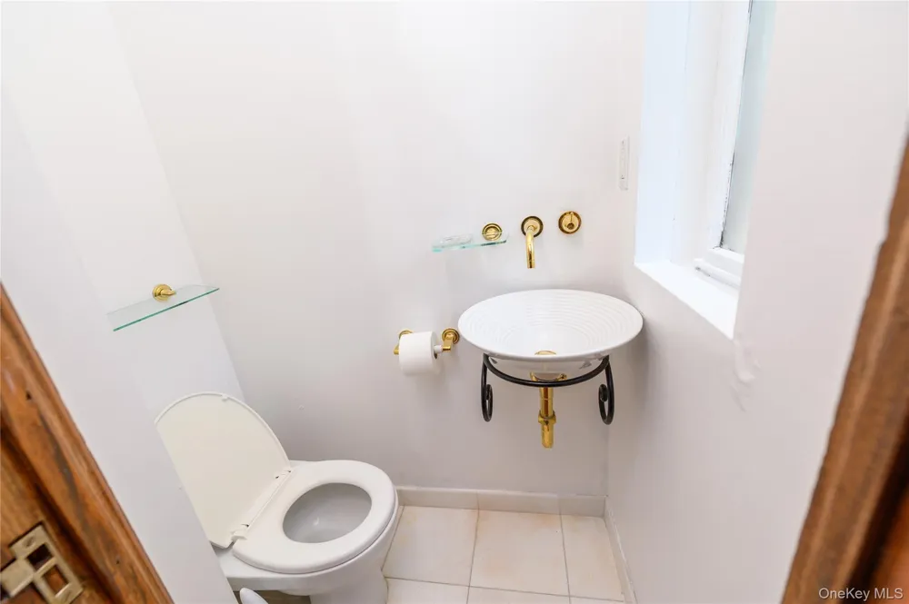 27-19 167 STREET Flushing, NY 11358