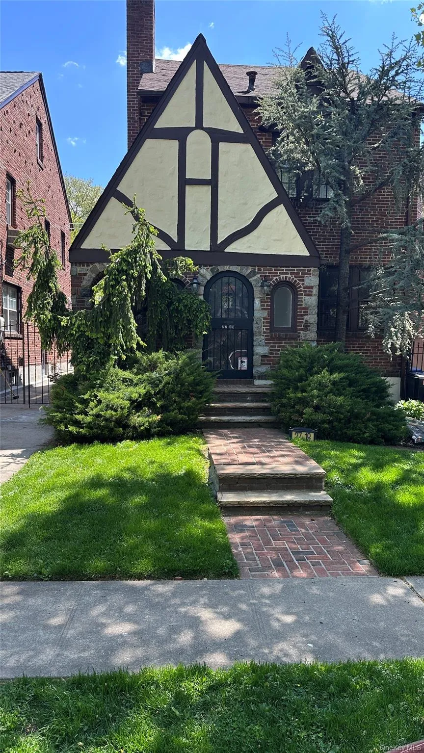 27-19 167 STREET Flushing, NY 11358