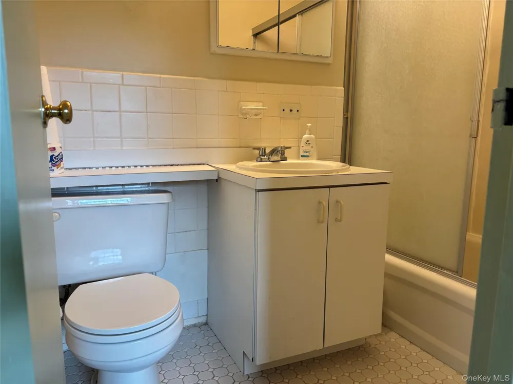 460 Old Town Road #26M Port Jefferson Station, NY 11776