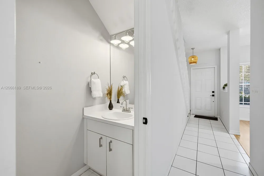 12135 SW 3rd St Pembroke Pines, FL 33025