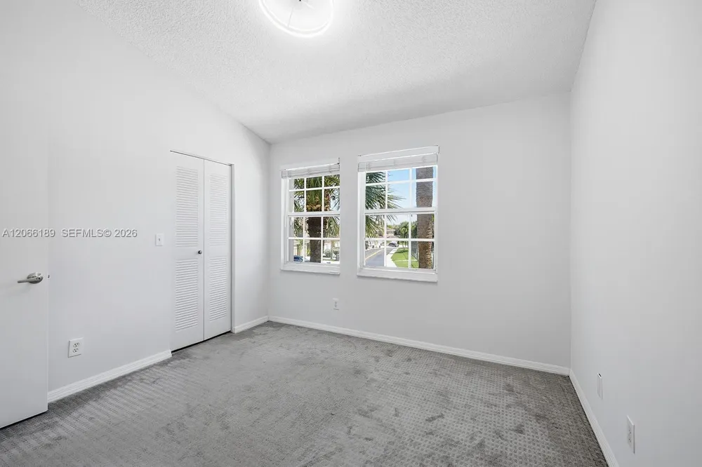 12135 SW 3rd St Pembroke Pines, FL 33025