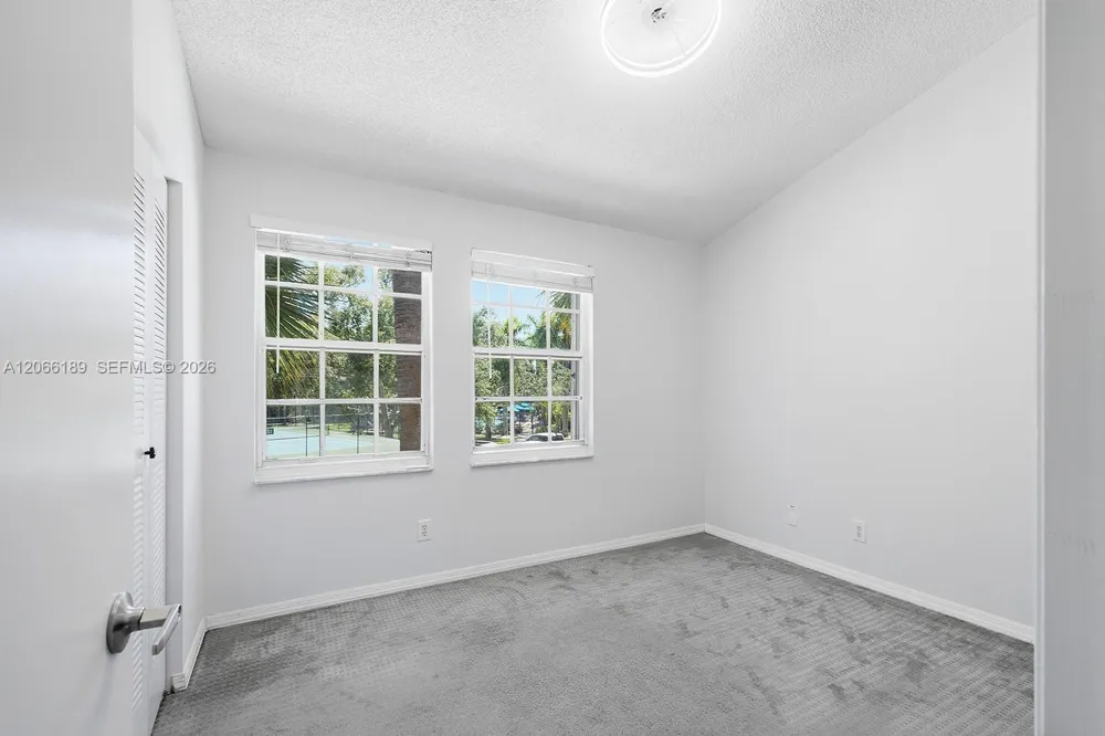 12135 SW 3rd St Pembroke Pines, FL 33025