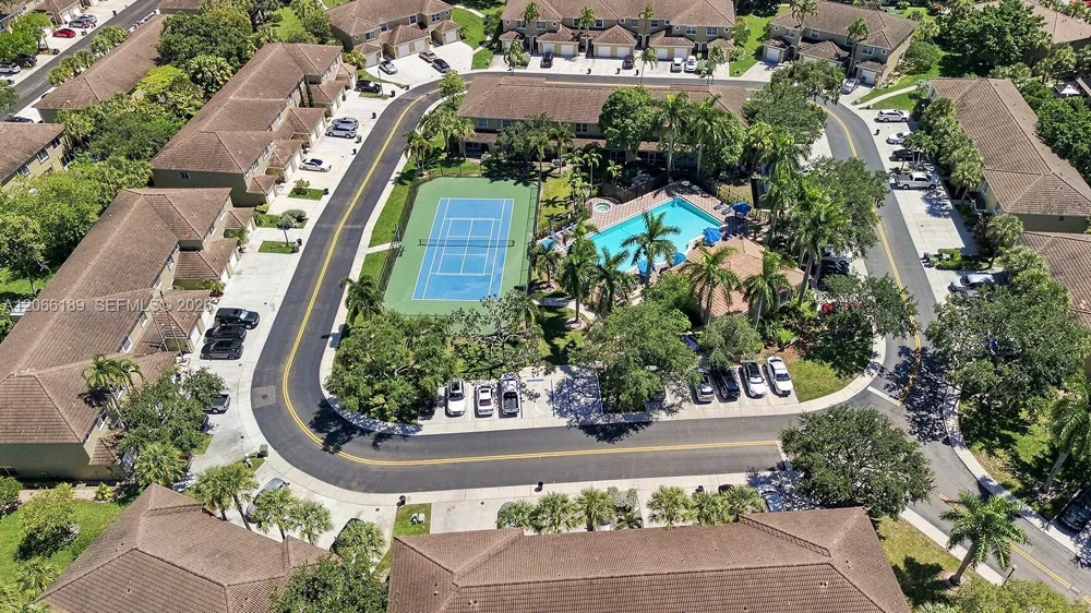 12135 SW 3rd St Pembroke Pines, FL 33025