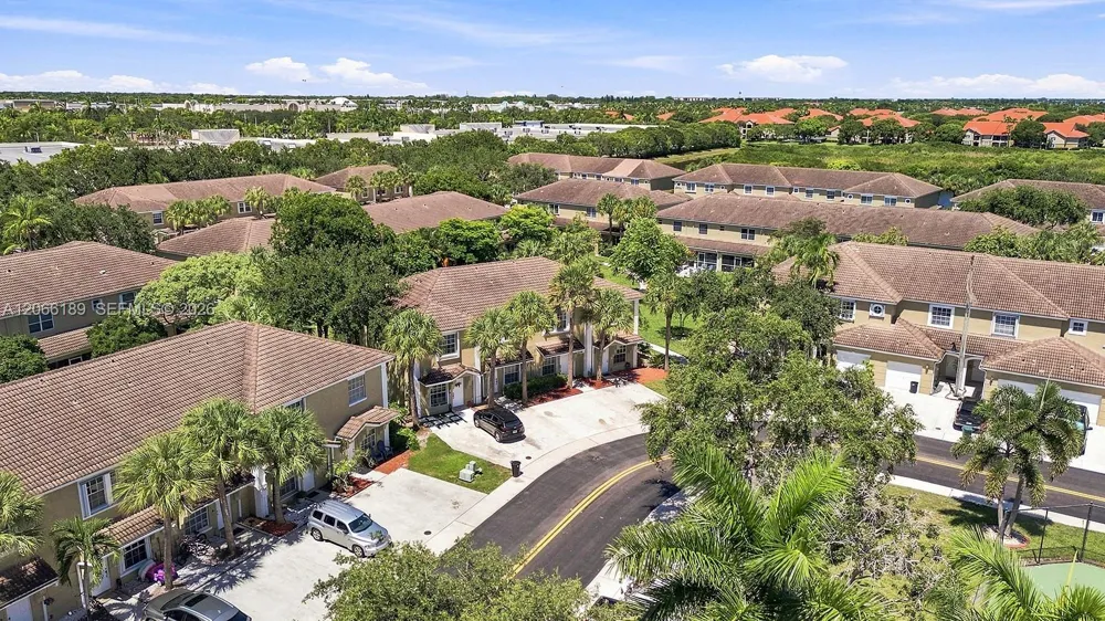 12135 SW 3rd St Pembroke Pines, FL 33025