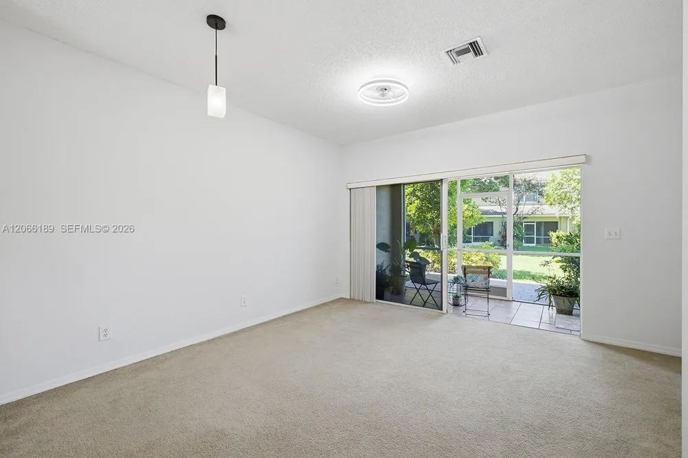 12135 SW 3rd St Pembroke Pines, FL 33025