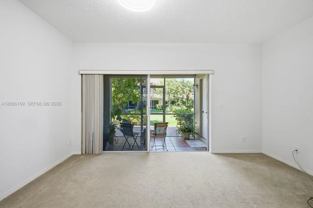 12135 SW 3rd St Pembroke Pines, FL 33025