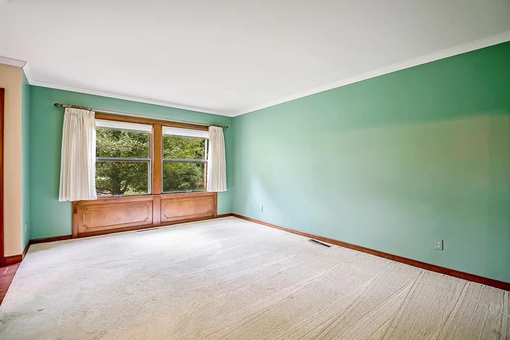 7682 Michigan State Road 52 Manchester, MI 48158