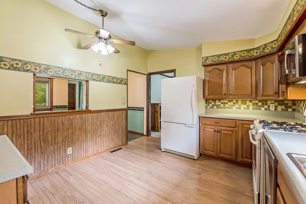 7682 Michigan State Road 52 Manchester, MI 48158
