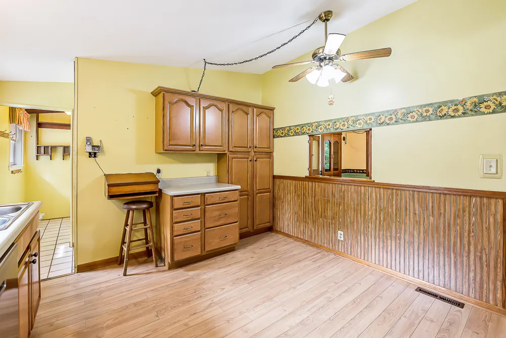 7682 Michigan State Road 52 Manchester, MI 48158