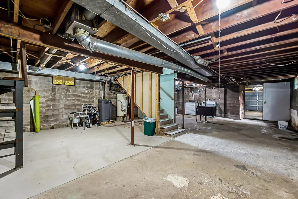 7682 Michigan State Road 52 Manchester, MI 48158
