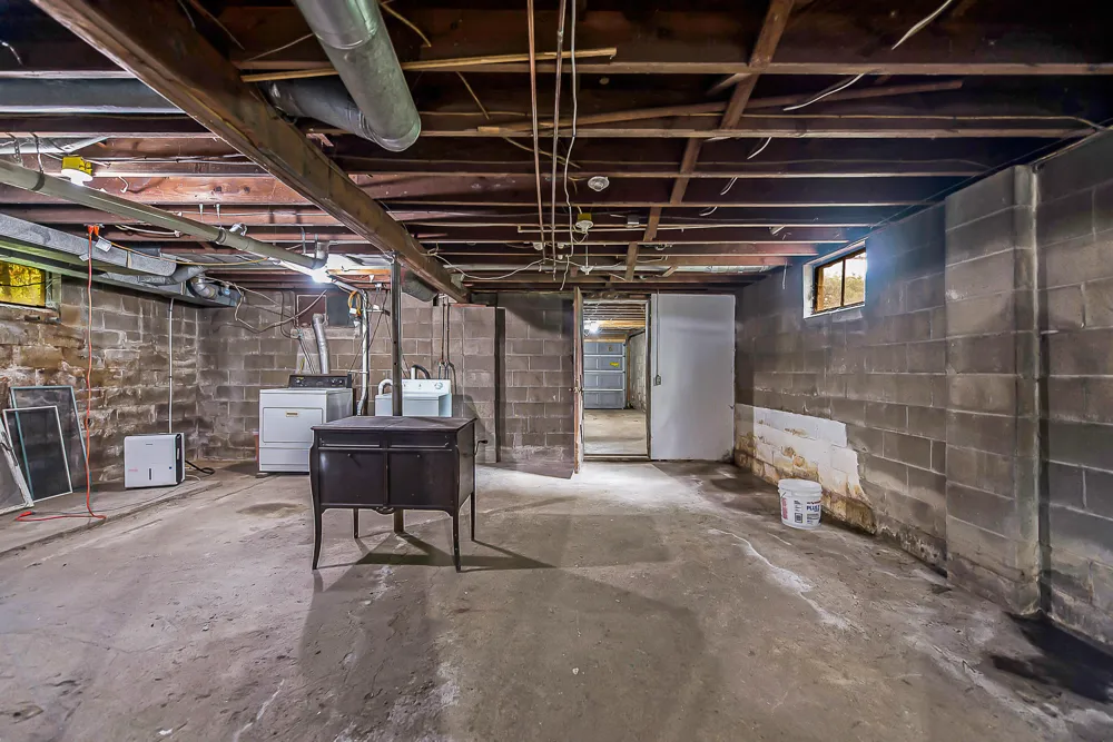 7682 Michigan State Road 52 Manchester, MI 48158