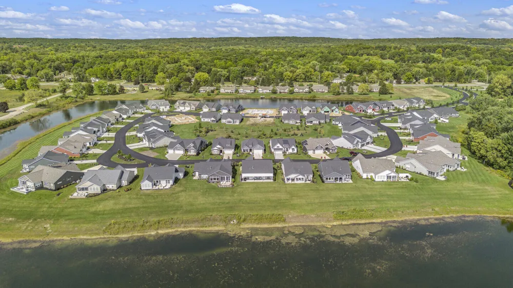 2939 Isle Water Drive Belmont, MI 49306