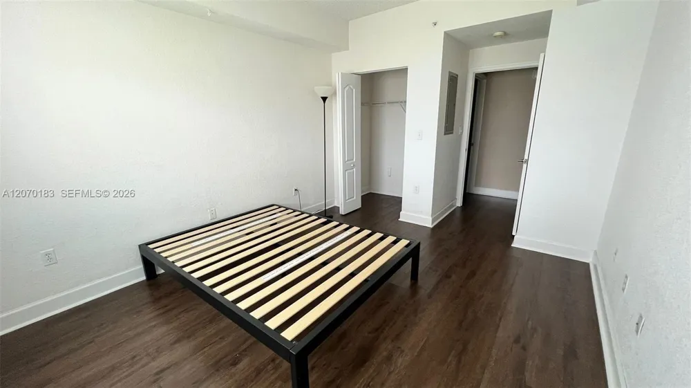 6001 SW 70th St #625 South Miami, FL 33143