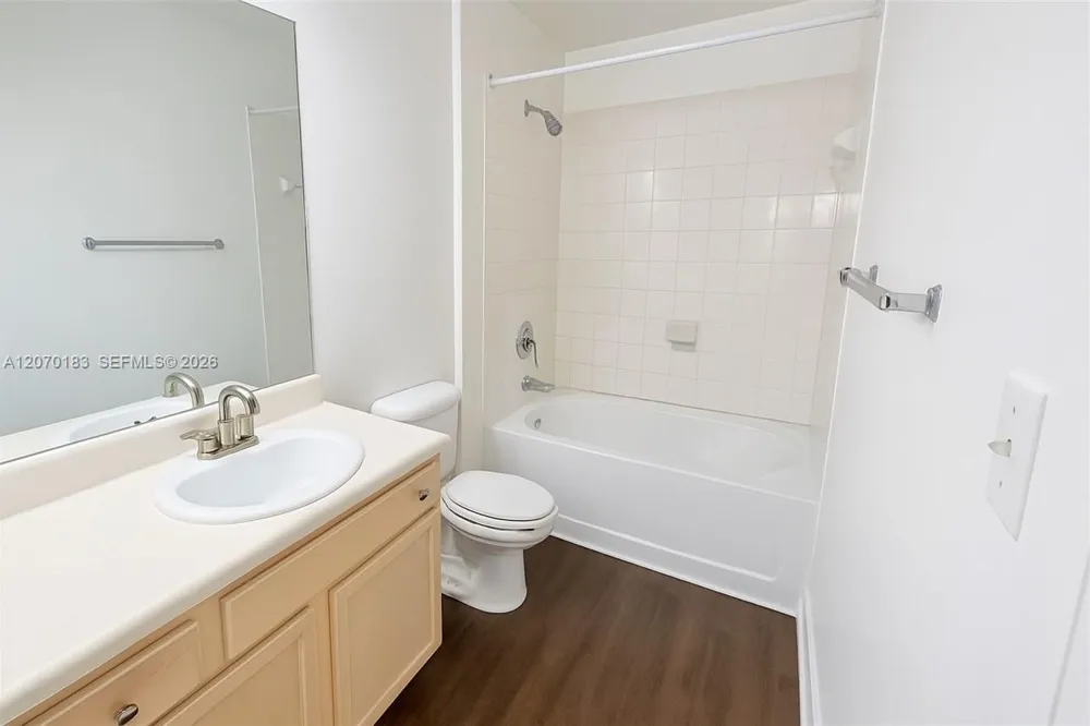 6001 SW 70th St #625 South Miami, FL 33143