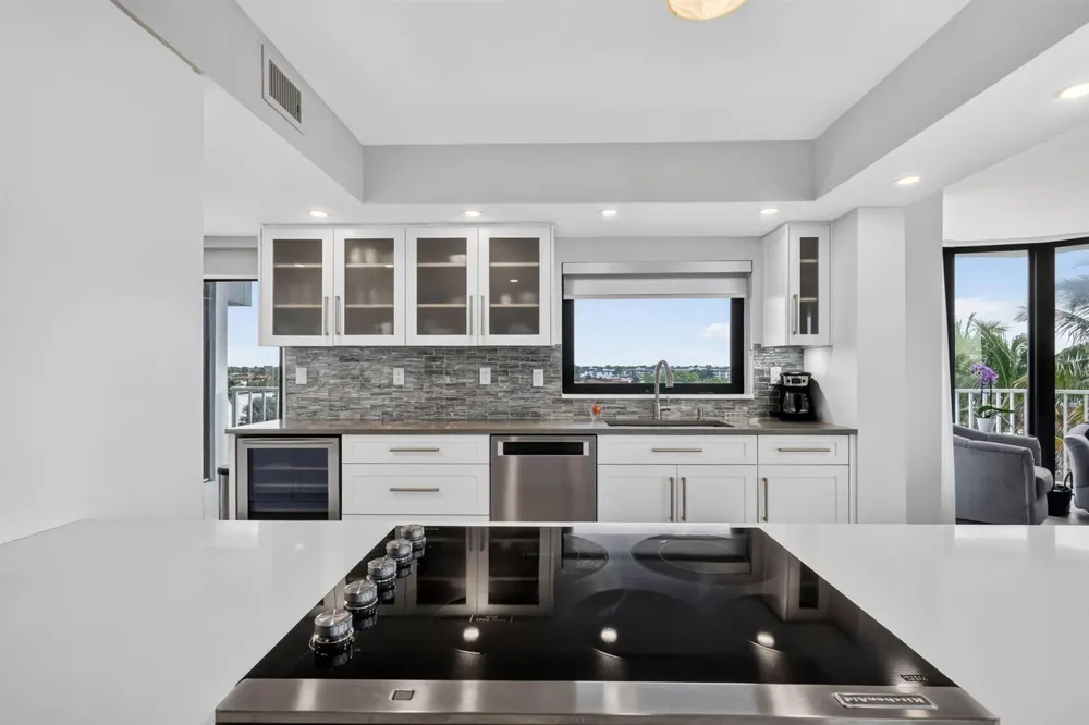 2917 S Ocean Boulevard #401 Highland Beach, FL 33487