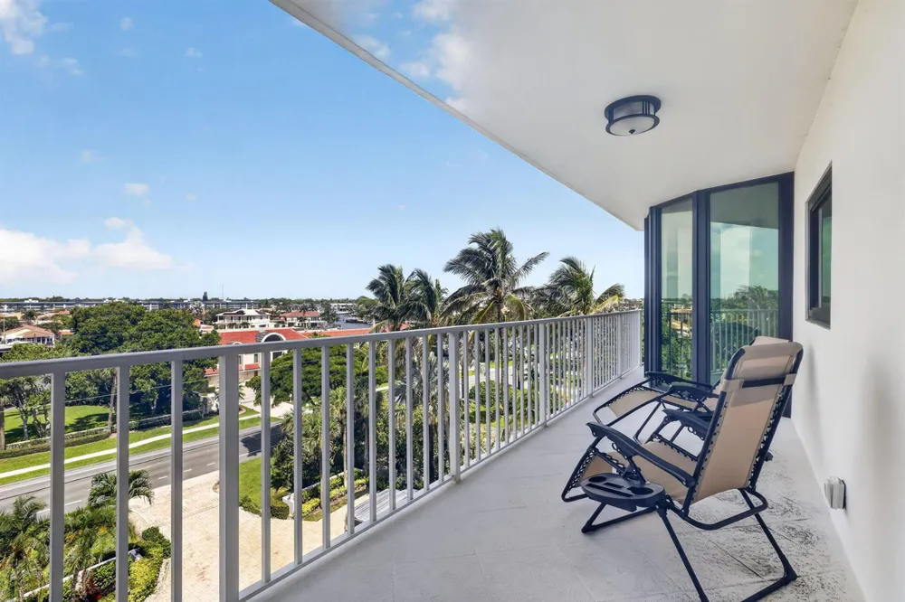 2917 S Ocean Boulevard #401 Highland Beach, FL 33487