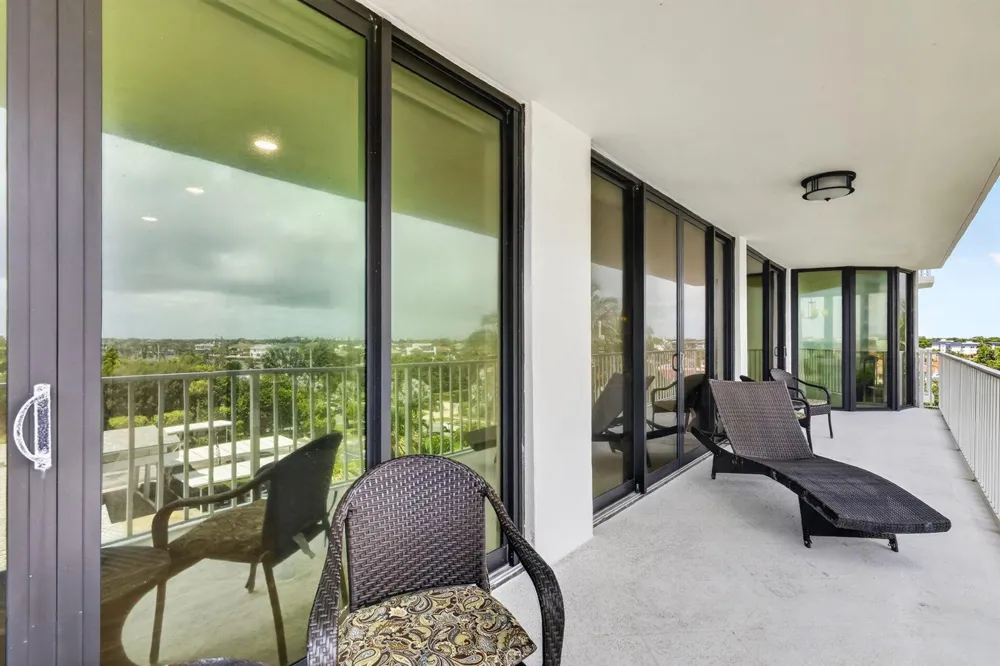 2917 S Ocean Boulevard #401 Highland Beach, FL 33487