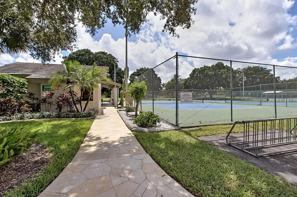 1204 BAHAMA Bend #B2 Coconut Creek, FL 33066