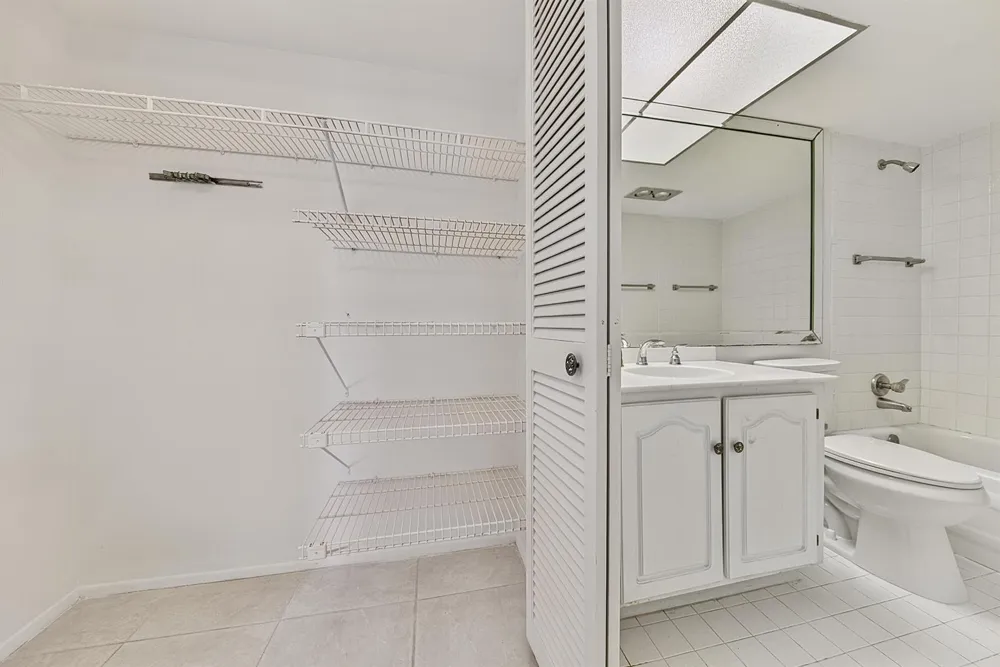 1204 BAHAMA Bend #B2 Coconut Creek, FL 33066