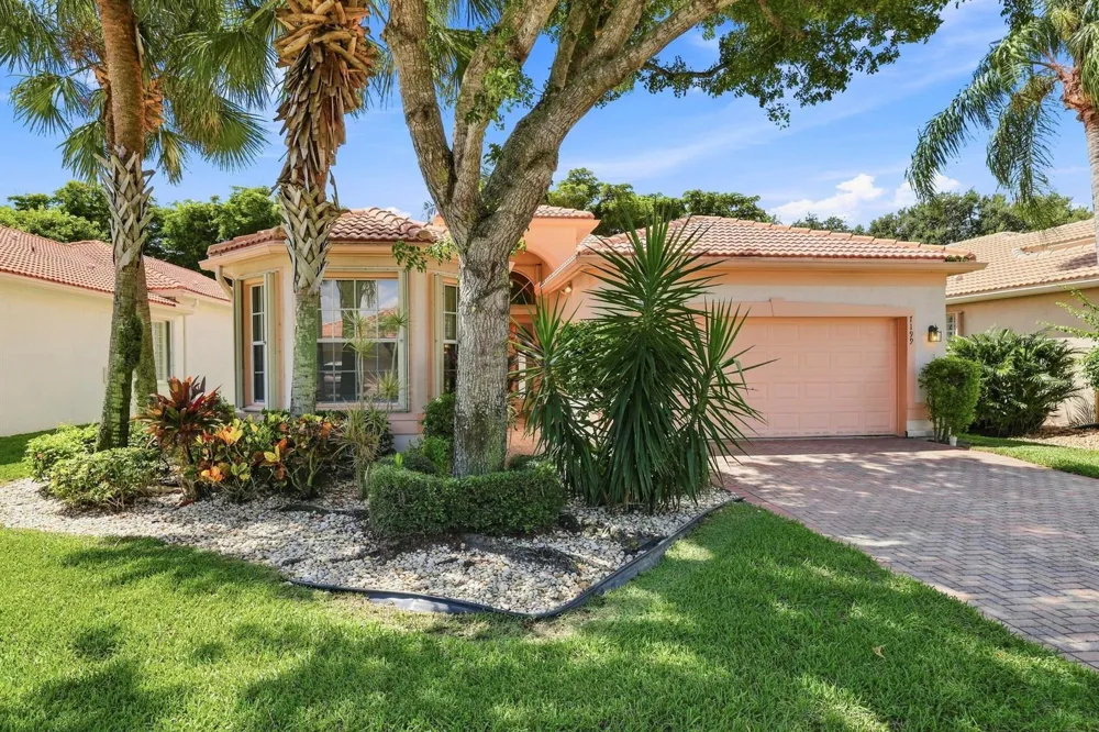 7199 Imperial Beach Circle Delray Beach, FL 33446