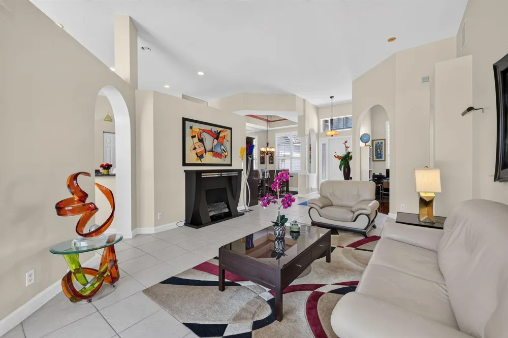 755 SW RIVER BEND CIRCLE Stuart, FL 34997