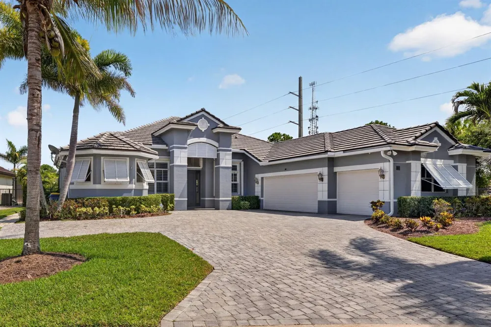 755 SW RIVER BEND CIRCLE Stuart, FL 34997