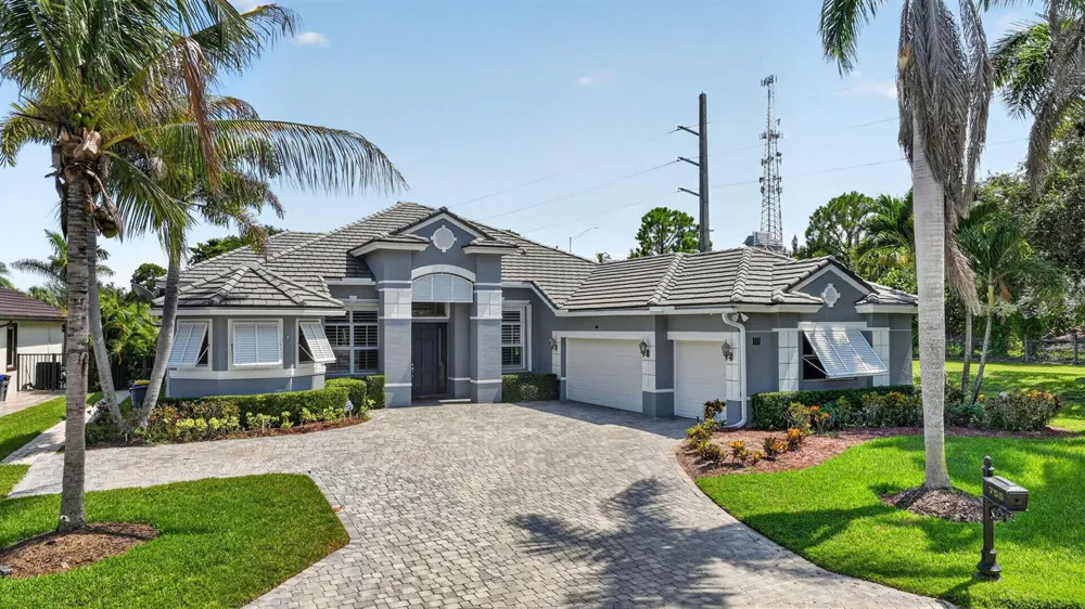 755 SW RIVER BEND CIRCLE Stuart, FL 34997