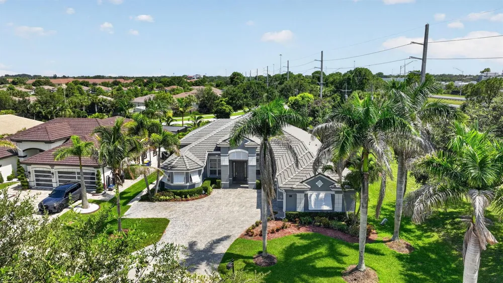 755 SW RIVER BEND CIRCLE Stuart, FL 34997