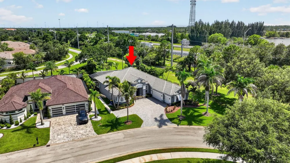 755 SW RIVER BEND CIRCLE Stuart, FL 34997