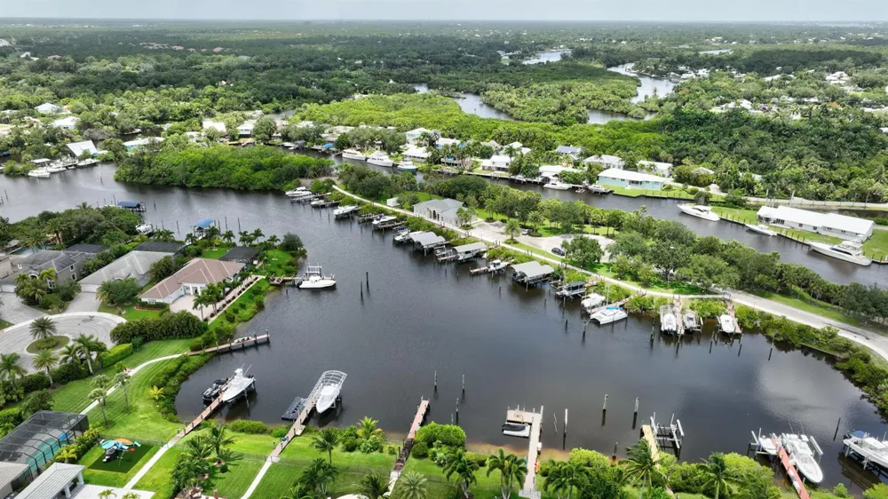 755 SW RIVER BEND CIRCLE Stuart, FL 34997