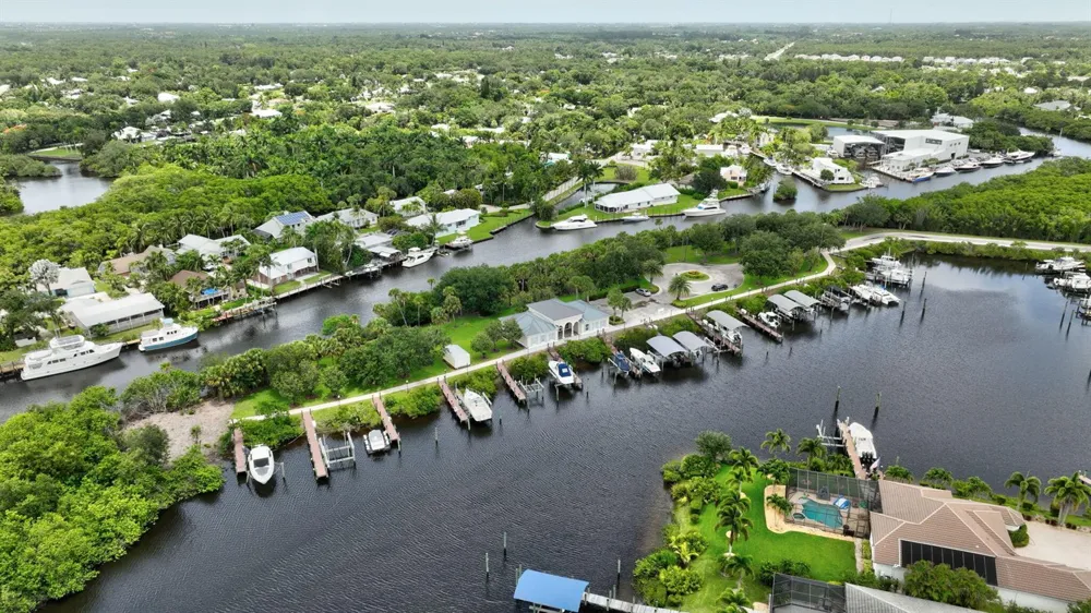 755 SW RIVER BEND CIRCLE Stuart, FL 34997