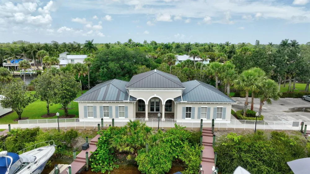 755 SW RIVER BEND CIRCLE Stuart, FL 34997