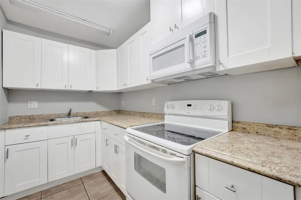 555 SE 8TH STREET #252 Deerfield Beach, FL 33441