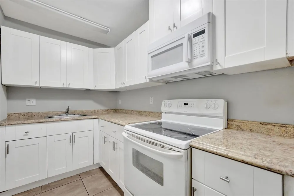 555 SE 8TH STREET #252 Deerfield Beach, FL 33441