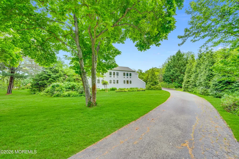 2306 Ramshorn Drive Allenwood, NJ 08720