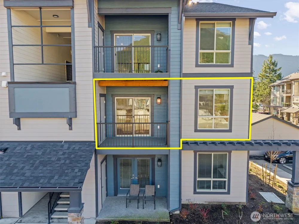 1970 SE 12th Court #D-201 North Bend, WA 98045