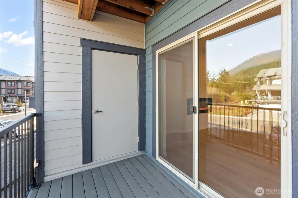 1970 SE 12th Court #D-201 North Bend, WA 98045