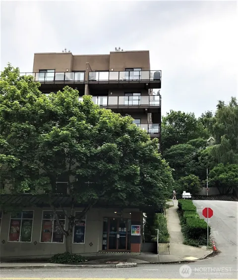 701 Galer Street #304
