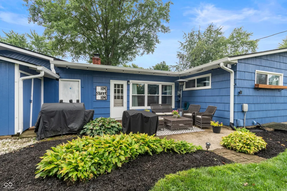 1240 W Central Drive Fortville, IN 46040