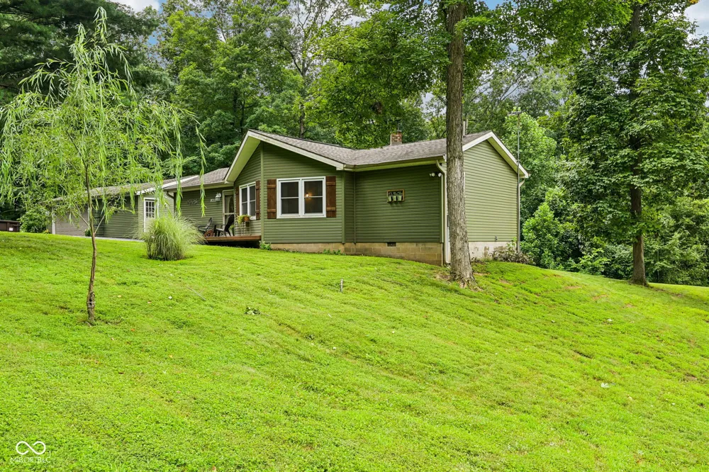 9711 E Myers Rockville, IN 47872