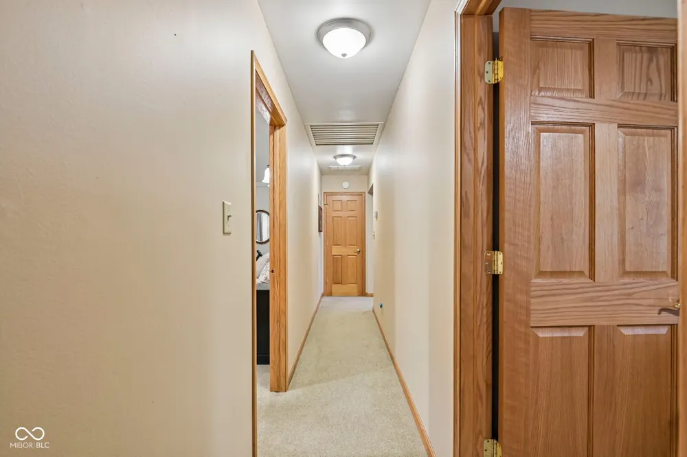 9711 E Myers Rockville, IN 47872