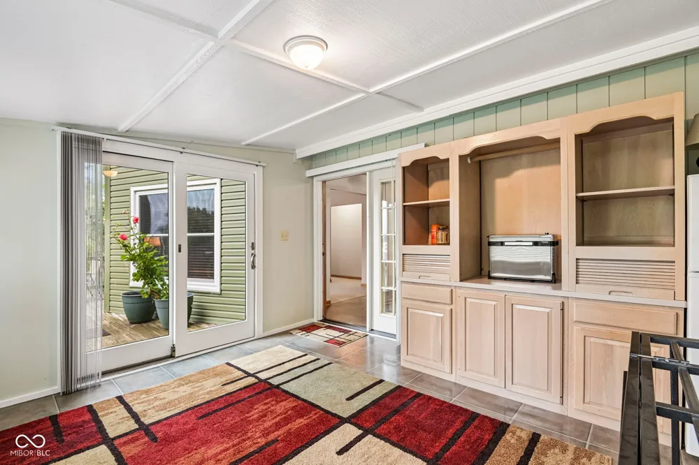 9711 E Myers Rockville, IN 47872