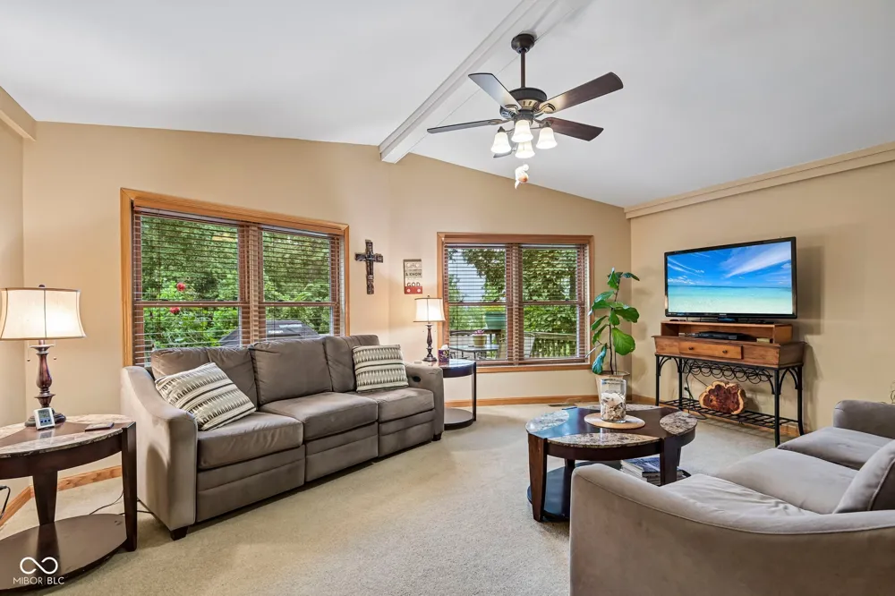 9711 E Myers Rockville, IN 47872