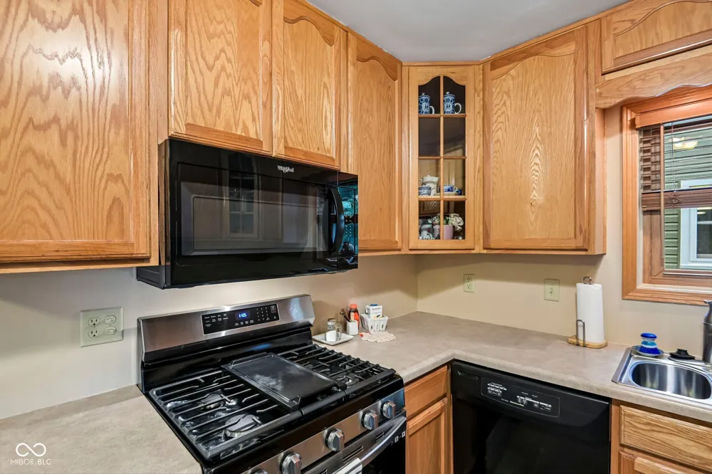 9711 E Myers Rockville, IN 47872