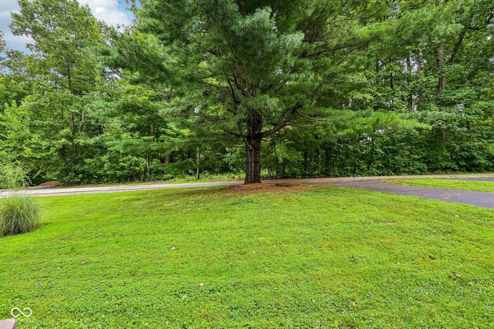9711 E Myers Rockville, IN 47872